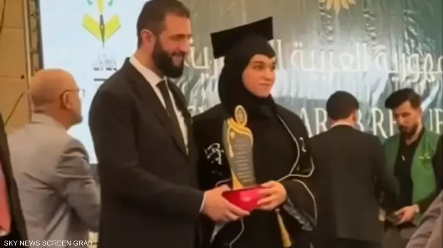 الرئيس الشرع يحضر حفل تخرج زوجته لطيفة من جامعة إدلب