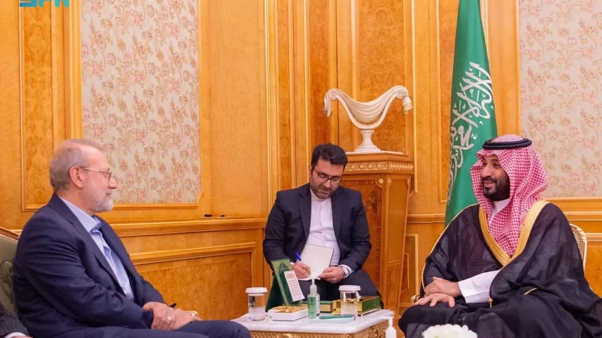 ولي العهد يستقبل الأمين العام للمجلس الأعلى للأمن القومي الإيراني