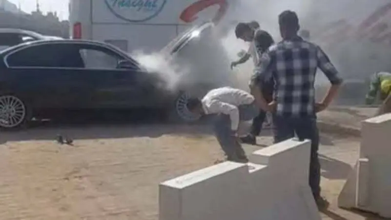 النيران تلتهم سيارة الإعلامي المصري أحمد شوبير