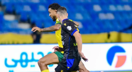 التعاون يتغلّب على الخليج بهدف في دوري روشن