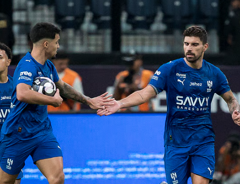 الهلال يقسو على الأخدود بثلاثية في دوري روشن