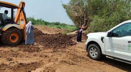 “الغطاء النباتي” ينقذ شجرة ضبر معمرة بجازان