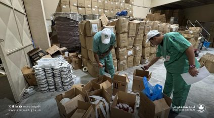 ضبط مستودع لتصنيع السجائر الإلكترونية المقلدة في الرياض