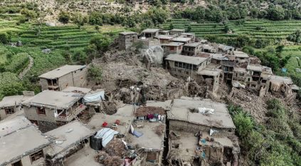 زلزال أفغانستان.. فناء قرى بأكملها وعائلات دُفنت تحت الركام