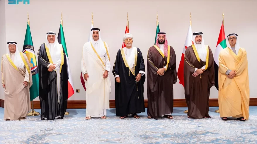 ولي العهد يرأس وفد السعودية المشارك في القمة الخليجية الاستثنائية بالدوحة