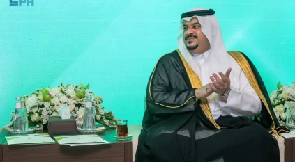 نائب أمير الرياض يكرّم الفائزين بجائزة التواصل الحضاري