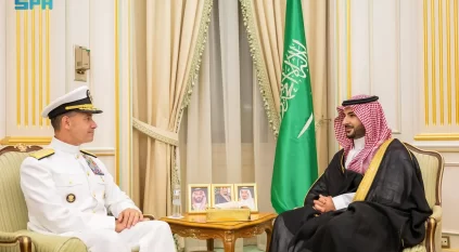 خالد بن سلمان يستعرض أوجه التعاون مع قائد القيادة المركزية الأمريكية