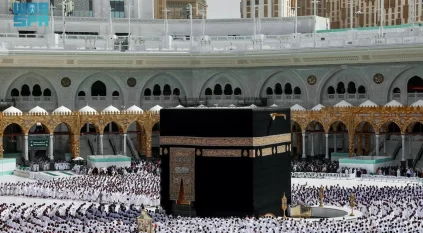 صلاة الغائب على سماحة مفتي المملكة بالمسجد الحرام