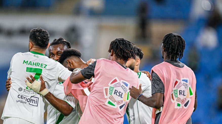 الأهلي يتغلب على الحزم بثنائية في دوري روشن