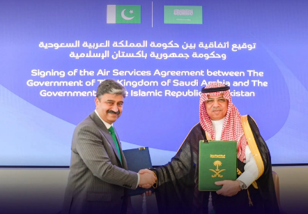 السعودية وباكستان توقّعان اتفاقية في مجال خدمات النقل الجوي