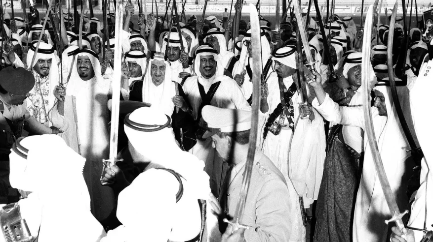 سيوف الملوك وقصائد العرضة.. حكاية وطنٍ وجذورٌ راسخة