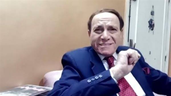وفاة شبيه عادل إمام الفنان فكري عبدالحميد