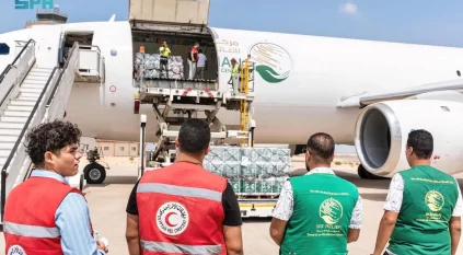 وصول الطائرة الإغاثية السعودية الـ65 لإغاثة الشعب الفلسطيني في قطاع غزة