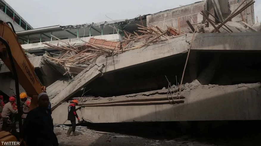 لقطات صادمة من انهيار مدرسة على الطلاب إثر زلزال إندونيسيا