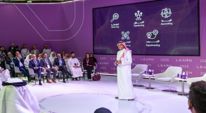 افتتاح أعمال مؤتمر LEARN 2025 بمشاركة 205 متحدثين و65 جهة محلية ودولية