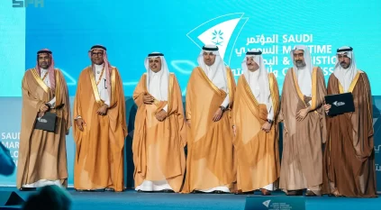 الكشف عن أولى السفن التجارية سعودية الصنع