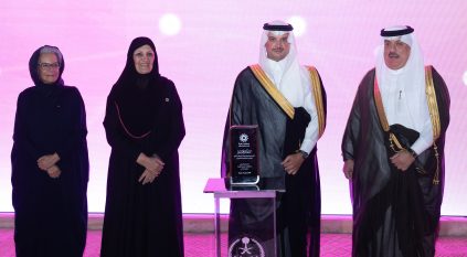محافظ الأحساء يرعى توقيع اتفاقيات إستراتيجية لجمعية زهرة ويكرّم الجهات الداعمة