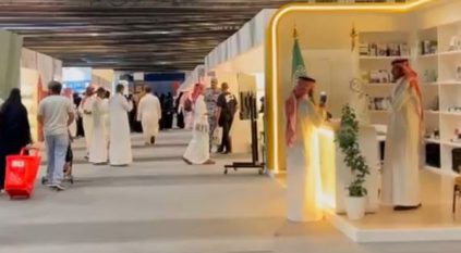 معرض الرياض الدولي للكتاب.. لوحة ثقافية متكاملة امتزج فيها الأدب والفن والتقنية