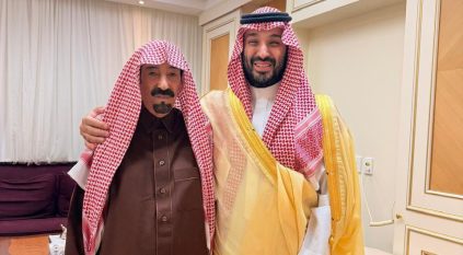 ولي العهد يزور الشيخ بدر بن هزاع بن شقير الدويش في المستشفى