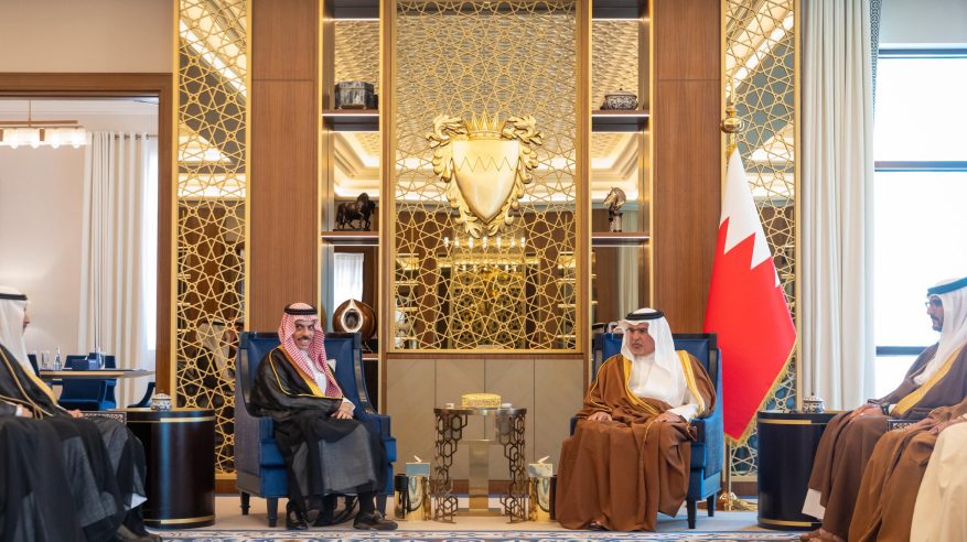 ولي عهد البحرين يستقبل فيصل بن فرحان 