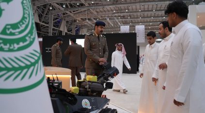 المدني يشارك ضمن جناح الداخلية في معرض الصقور والصيد السعودي الدولي 2025