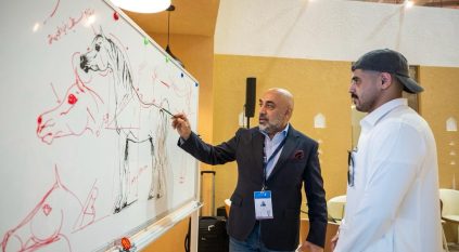 ورشة رسم الجواد العربي تستقطب المواهب ضمن فعاليات معرض الصقور