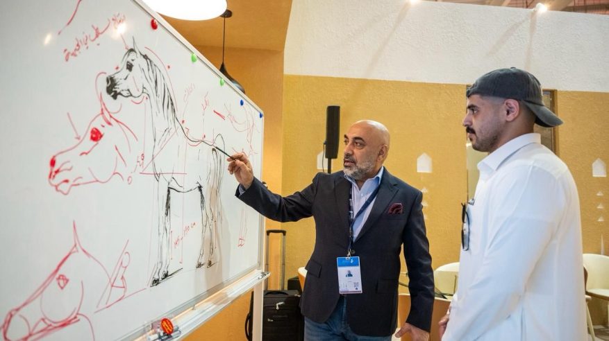ورشة رسم الجواد العربي تستقطب المواهب ضمن فعاليات معرض الصقور
