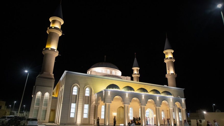 وزير الشؤون الإسلامية يفتتح جامع الصحابي الجليل سعد بن معاذ في حائل