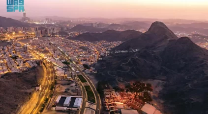 صعود “غار حراء”.. تجربة سياحية وثقافية تثري الزائرين