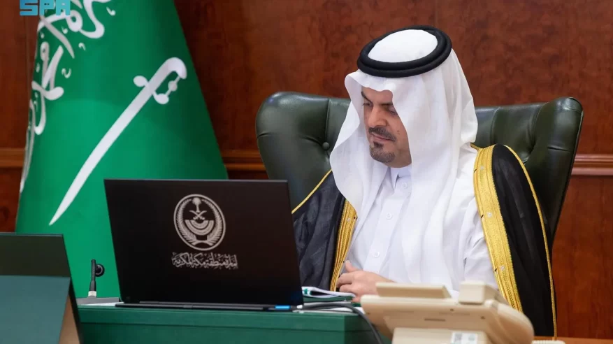نائب أمير مكة المكرمة يوجه بمضاعفة الجهود لتقديم أفضل الخدمات لضيوف الرحمن
