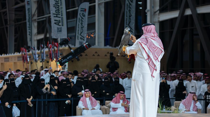 بربع مليون ريال.. بيع صقرين من منغوليا لأول مرة بمعرض الصقور والصيد السعودي الدولي