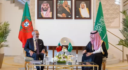 فيصل بن فرحان يبحث العلاقات الثنائية وسبل تعزيزها مع نظيره البرتغالي
