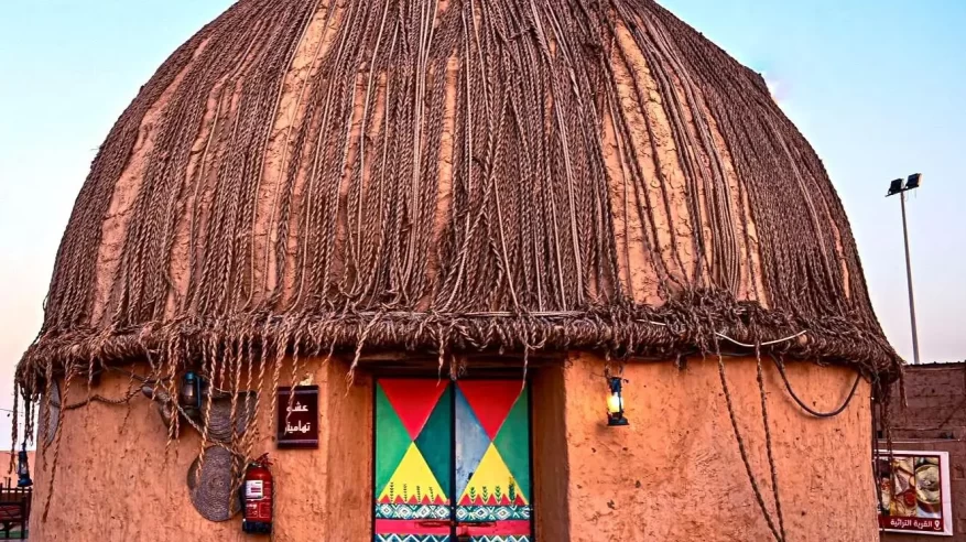 العشّة الجازانية.. دفءُ البساطة وعراقةُ المكان