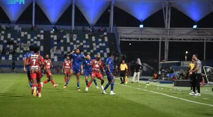 الفتح يتغلّب على الاتفاق بهدفين لهدف في دوري روشن