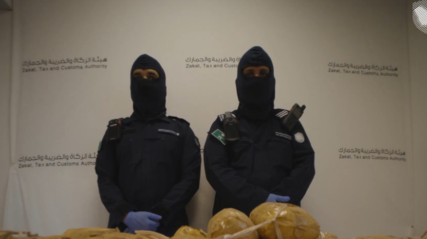 إحباط تهريب أكثر من 19 كيلو شبو مخبأة في إحدى الشاحنات القادمة إلى السعودية