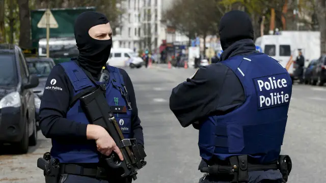بلجيكا تعتقل 3 أشخاص بتهمة التخطيط لهجوم على سياسيين