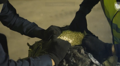 إحباط محاولة تهريب أكثر من 5.3 مليون حبة كبتاجون مُخبأة في إرسالية فحم بميناء الملك عبدالعزيز