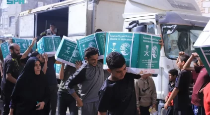 سلمان للإغاثة يواصل توزيع المساعدات الغذائية للأسر النازحة في خان يونس