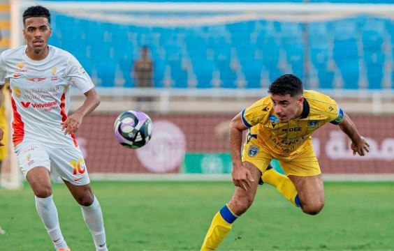 التعاون يتغلب على القادسية بهدفين في دوري المحترفين