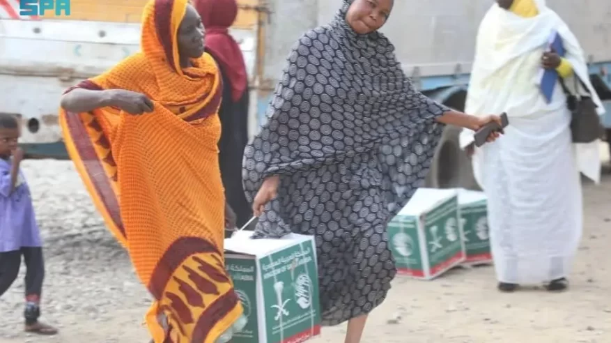سلمان للإغاثة يوزّع 550 سلة غذائية في محلية بورتسودان بالسودان
