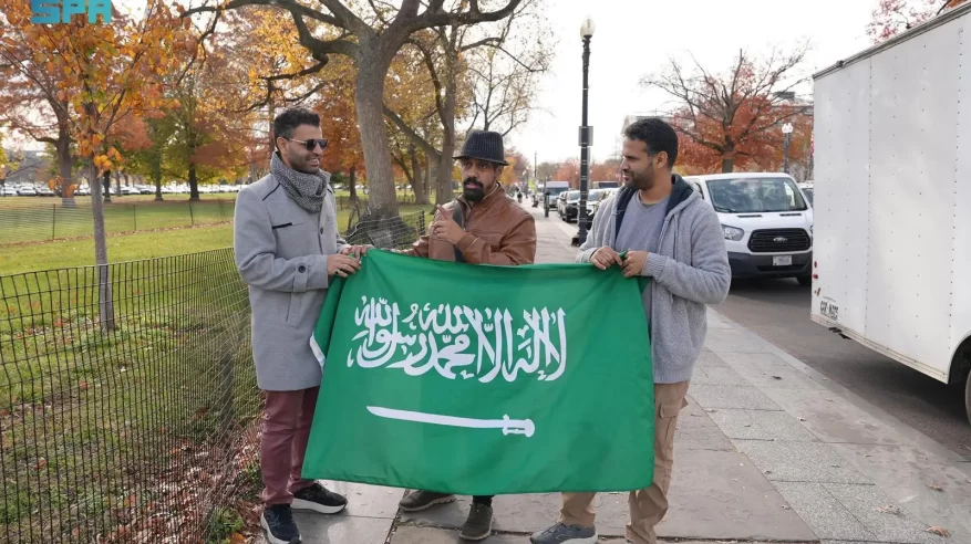 ترحيبًا بولي العهد.. طرق العاصمة الأمريكية والبيت الأبيض تتزيّن بأعلام السعودية والولايات المتحدة