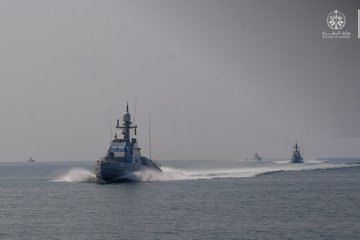 تنفيذ مناورات تمرين “الموج الأحمر 8” في قاعدة الملك فيصل البحرية