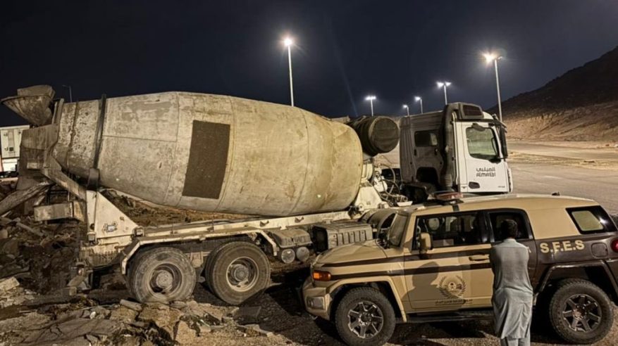 ضبط مقيم لوث التربة بتفريغ مواد خرسانية في المدينة المنورة