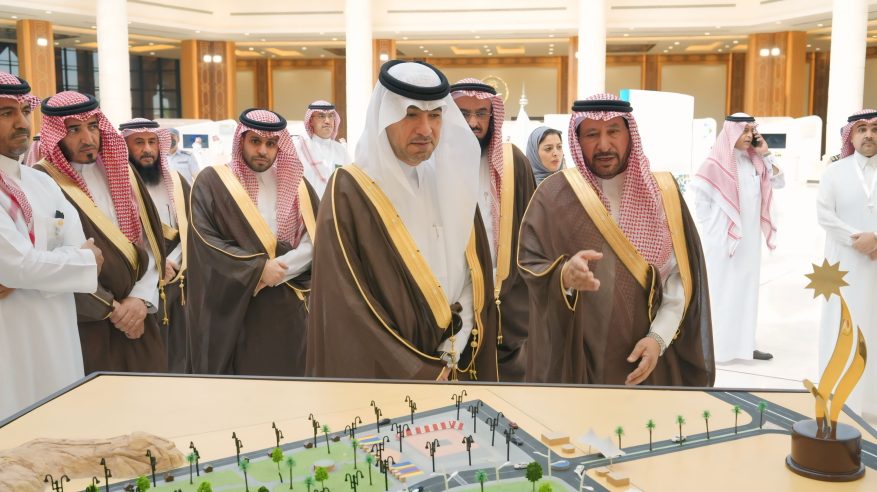 الحقيل يزور القصيم ويضع حجر الأساس لعدد من المشاريع التنموية والخدمية والبلدية