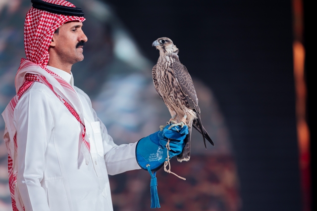 بيع صقرين بـ 236 ألف ريال في الليلة الـ 18 لمزاد نادي الصقور