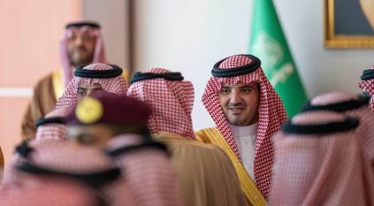 عبدالعزيز بن سعود يلتقي عددًا من أهالي منطقة الحدود الشمالية