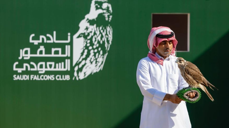 308 صقور تتنافس بأشواط الملاك في ثالث أيام كأس نادي الصقور السعودي 2025