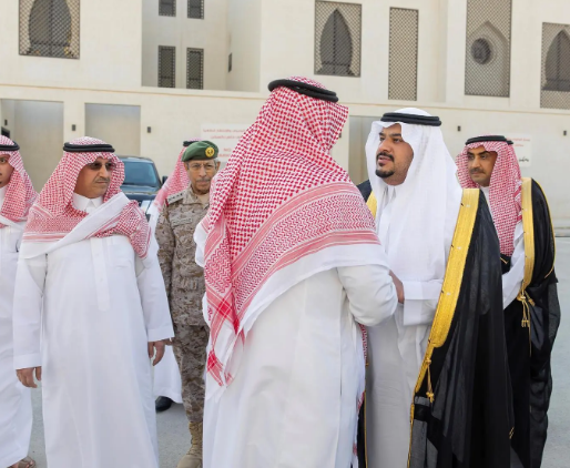 نائب أمير الرياض يؤدي صلاة الميت على إبراهيم البنيان