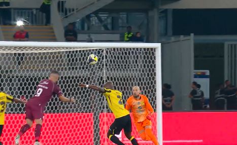 الاتحاد يفوز على الشباب ويتأهل لنصف نهائي كأس الملك