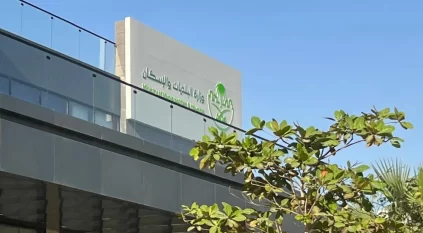 البلديات والإسكان تؤكّد إلزامية التراخيص البلدية وتحذّر من ممارسة الأنشطة المخالفة